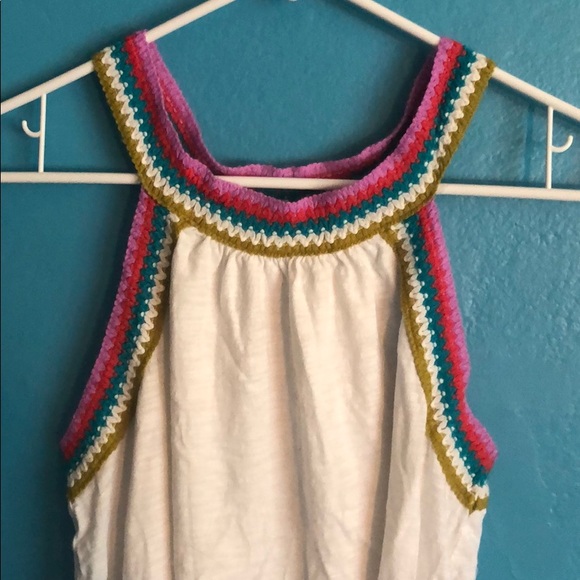Colorful Neckline Tank top - Picture 2 of 3